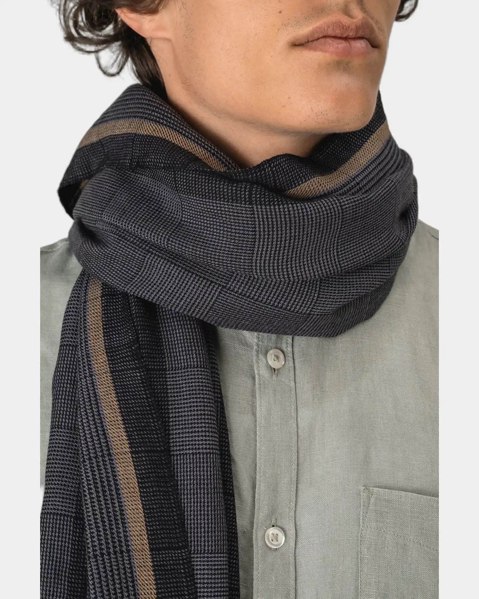 Custom woven checkered scarf with fringe details - 2